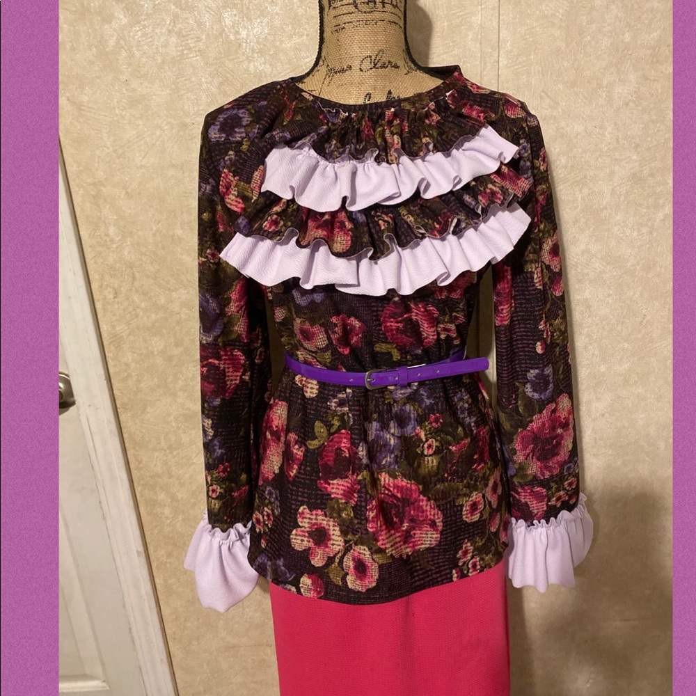 RESERVED CUSTOM TOP